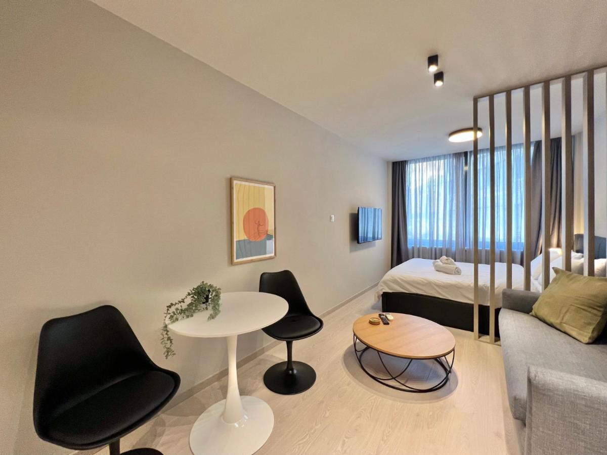 Apartment Aura V6 Outdated Thessaloniki
